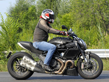 DucatiMaxiCruiser