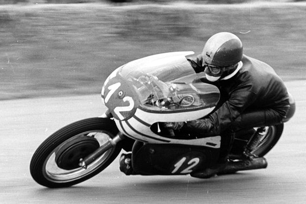 1962a